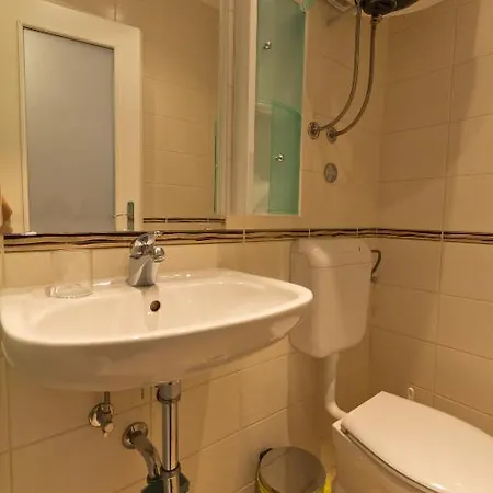 Mirta Apartment *