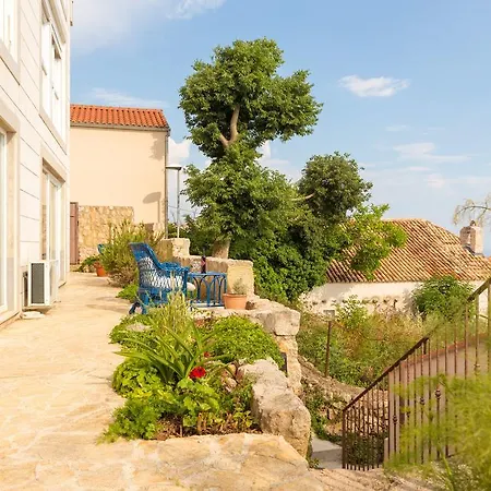 Mirta Apartment *