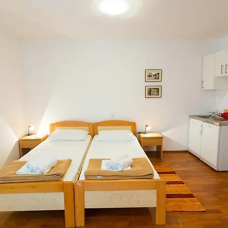 Mirta * Dubrovnik