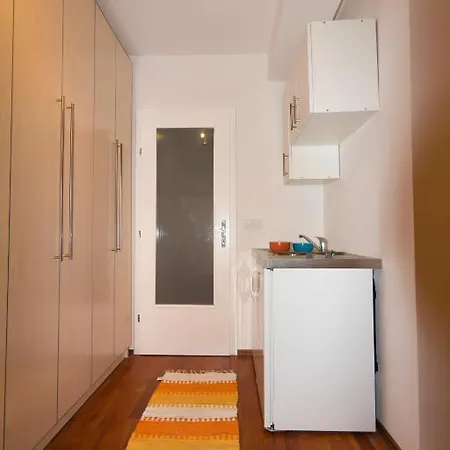 Mirta Apartment