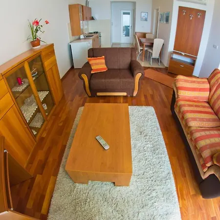 Apartment Mirta
